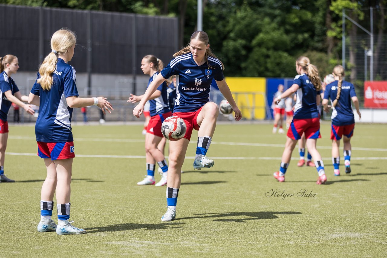 Bild 152 - wBJ Lotto Pokal Finale  Eimsbuetteler TV - Hamburger SV : Ergebnis: 0:3